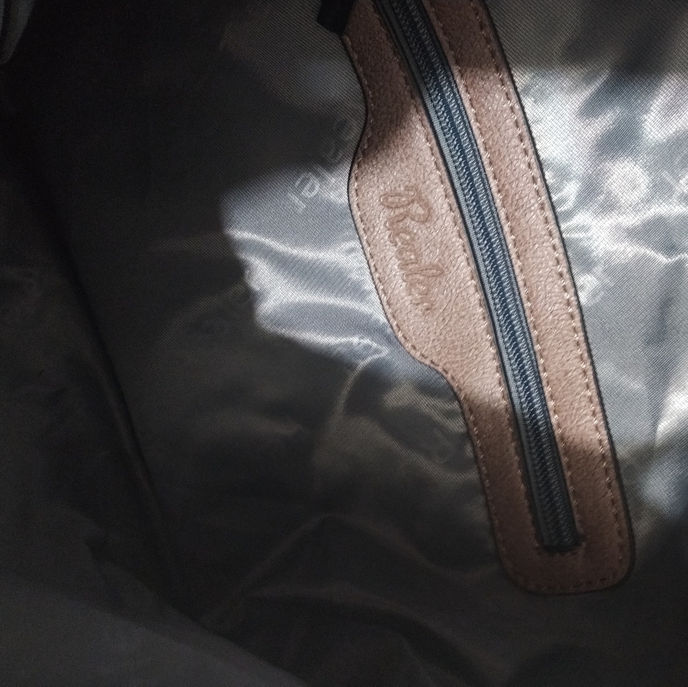Briefcase - Picture 8 of 9